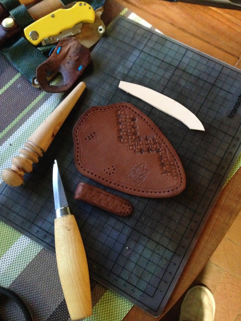 Réalisation d'un étui pour Frost Mora 120 